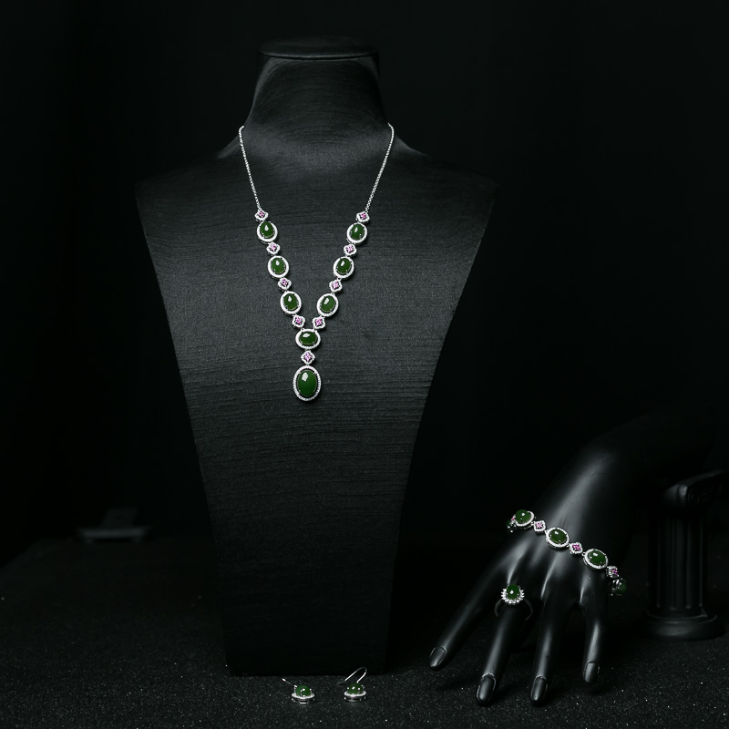 银镶山料和田碧玉套装-红掌柜