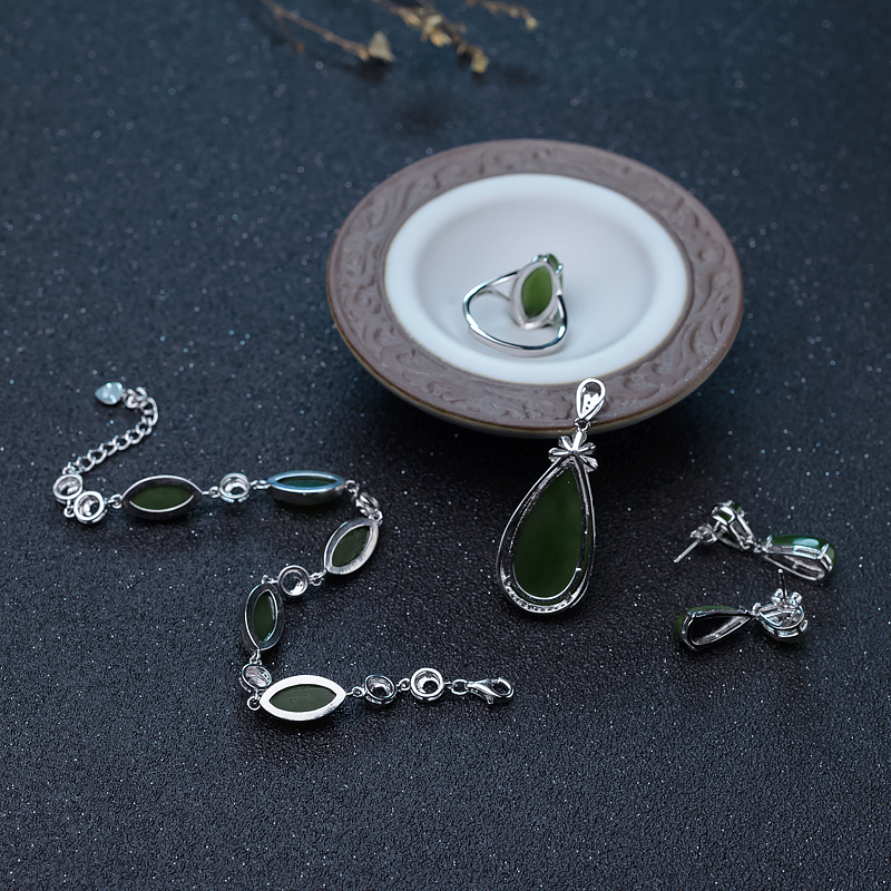 山料和田碧玉吊坠-红掌柜