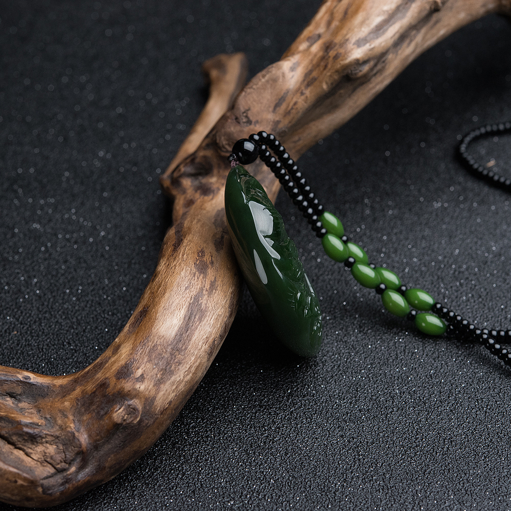 俄罗斯和田玉连年有余吊坠-红掌柜