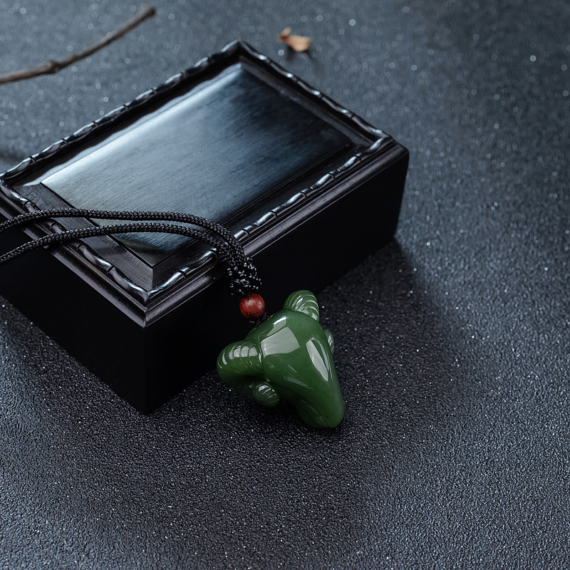 山料和田碧玉吊坠-红掌柜