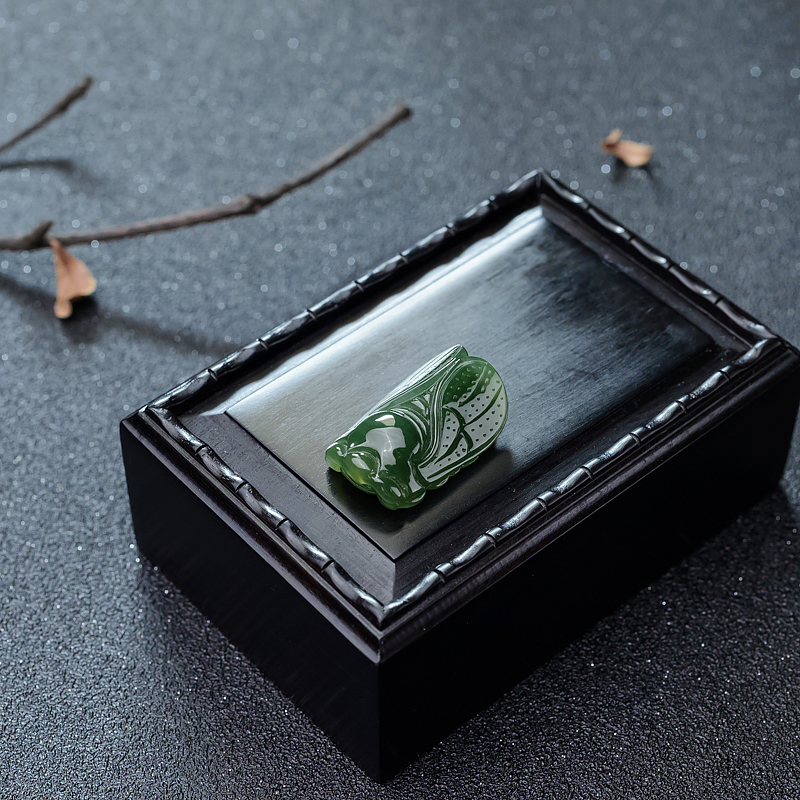 山料和田碧玉一鸣惊人吊坠-红掌柜