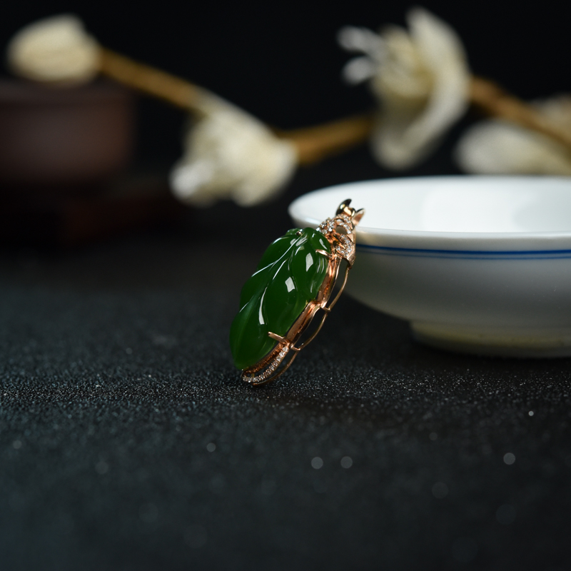 18K山料和田碧玉叶子吊坠-红掌柜