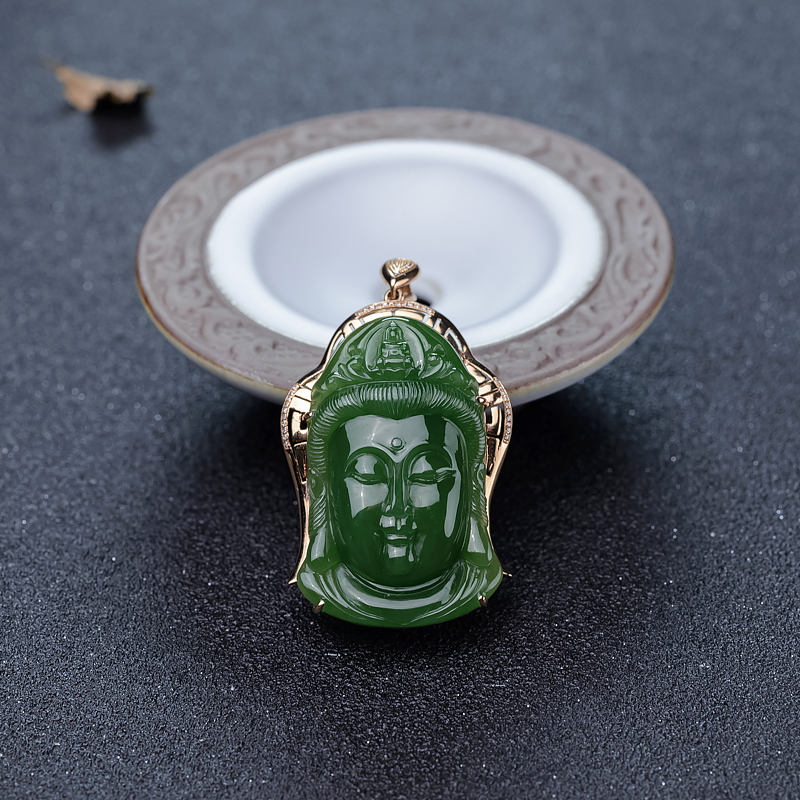 18K金镶钻天然山料和田碧玉观音吊坠-红掌柜