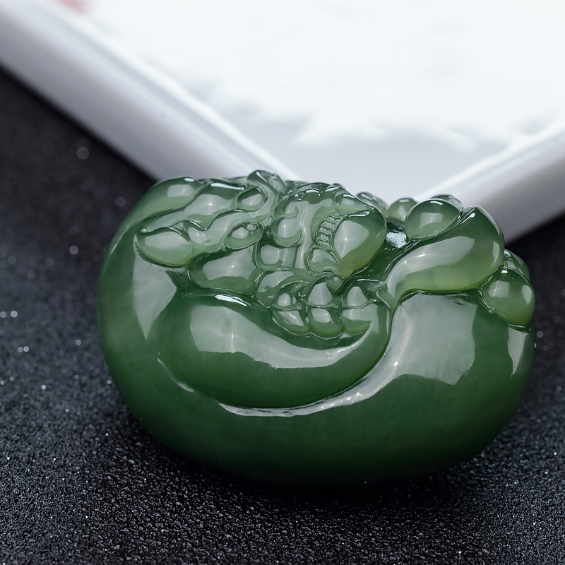 俄料天然山料和田碧玉吊坠-红掌柜