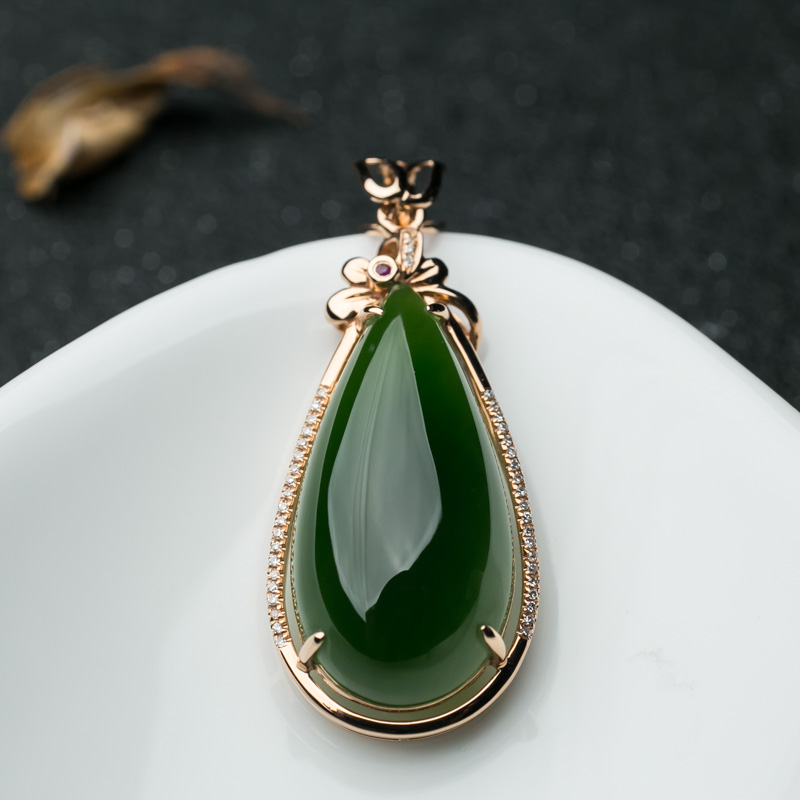 山料和田碧玉水滴吊坠-红掌柜