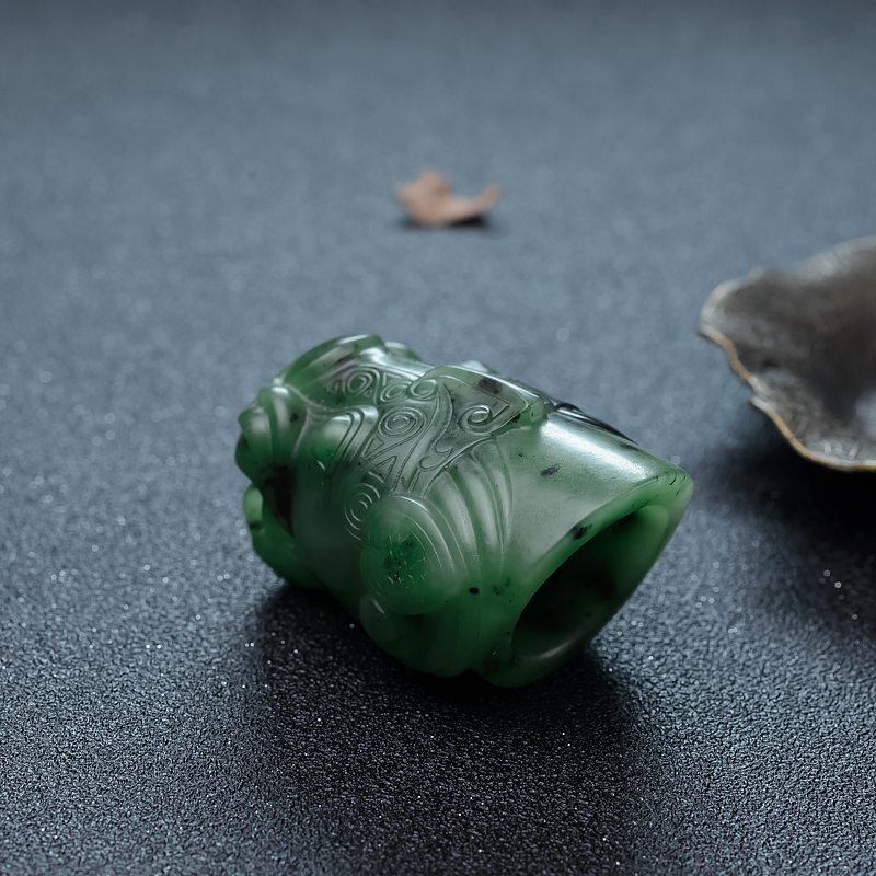 山料和田玉龙头扳指-红掌柜