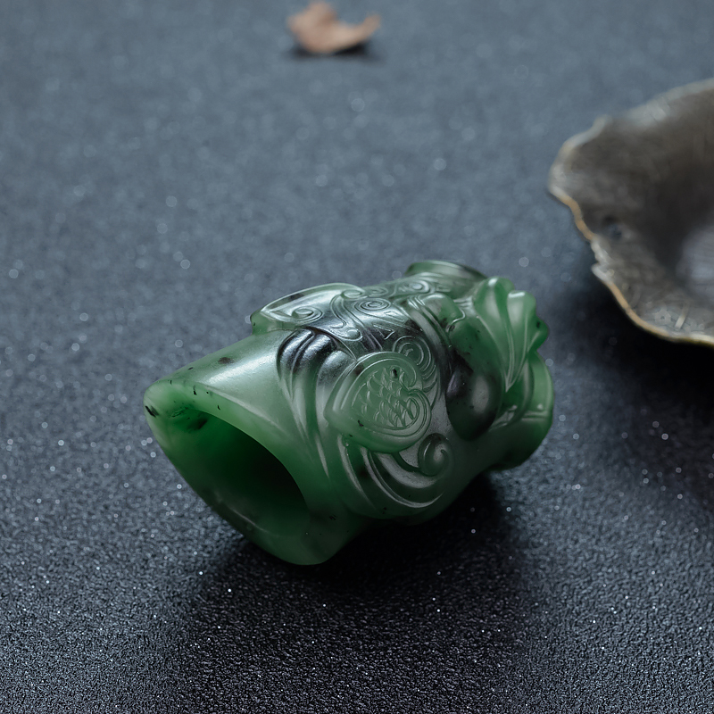 天然和田玉龙头扳指-红掌柜