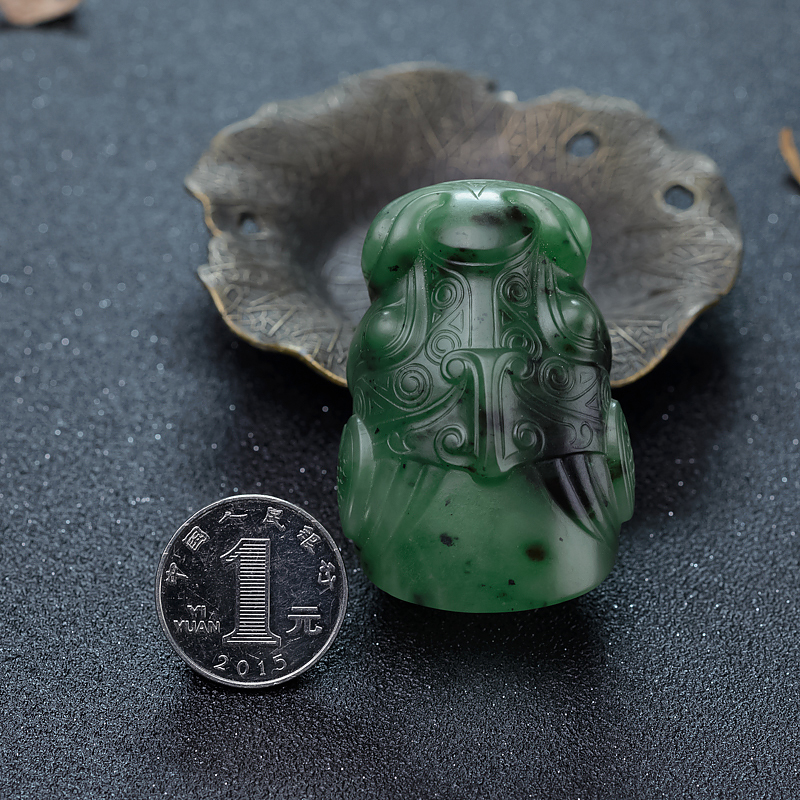 俄罗斯天然和田玉龙头扳指-红掌柜