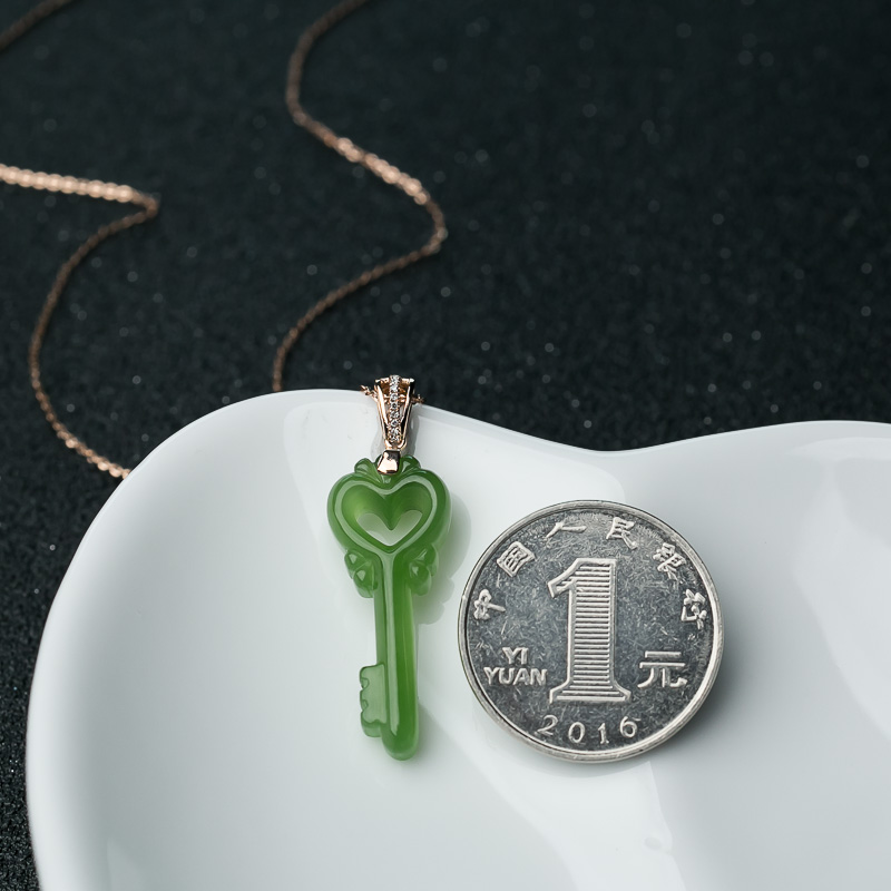 俄罗斯天然和田玉钥匙项链-红掌柜