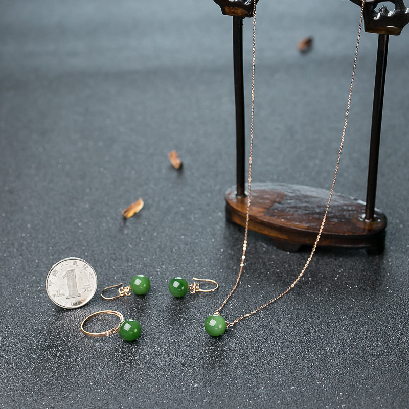 俄罗斯和田玉套装-红掌柜