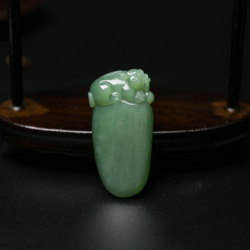 和田玉貔貅吊坠-红掌柜