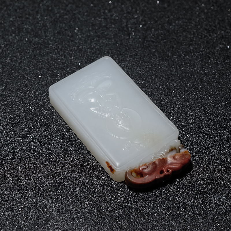 山料俏色和田玉观音-红掌柜