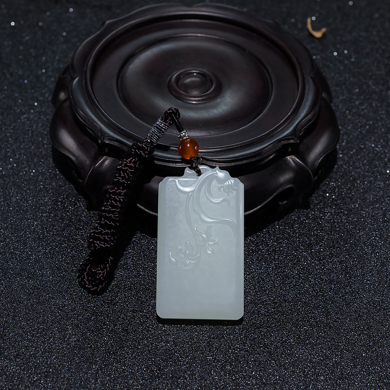 山料和田青白玉兰花吊坠-红掌柜