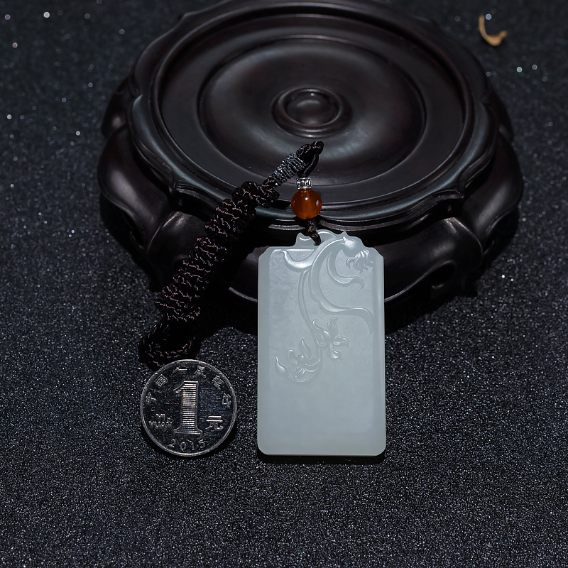 和田玉吊坠-红掌柜