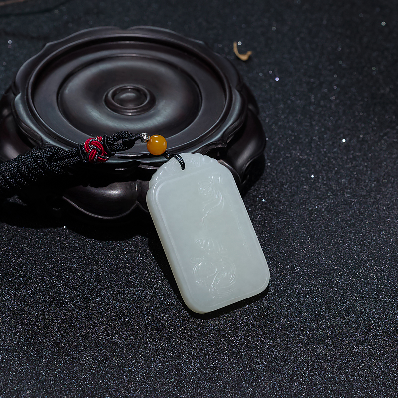 俄罗斯山料和田青白玉连年有余吊坠-红掌柜