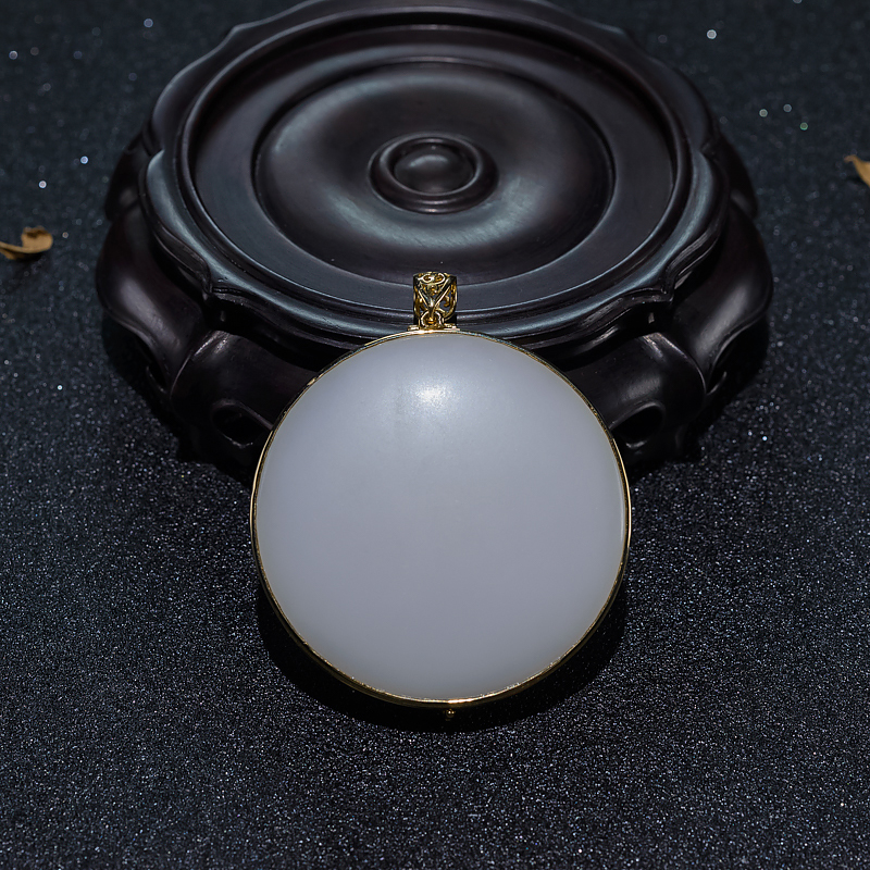 俄罗斯山料和田白玉观音吊坠-红掌柜