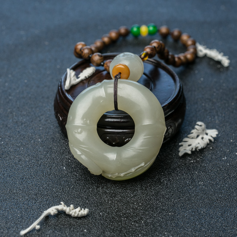 和田玉祝福手把件-红掌柜