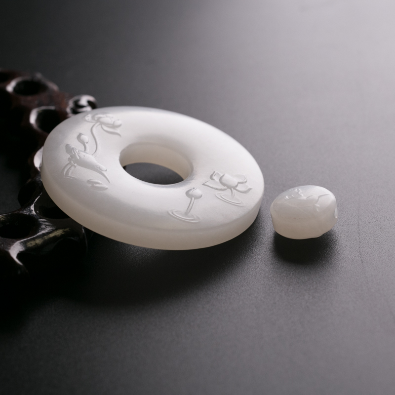 天然和田玉平安扣吊坠-红掌柜