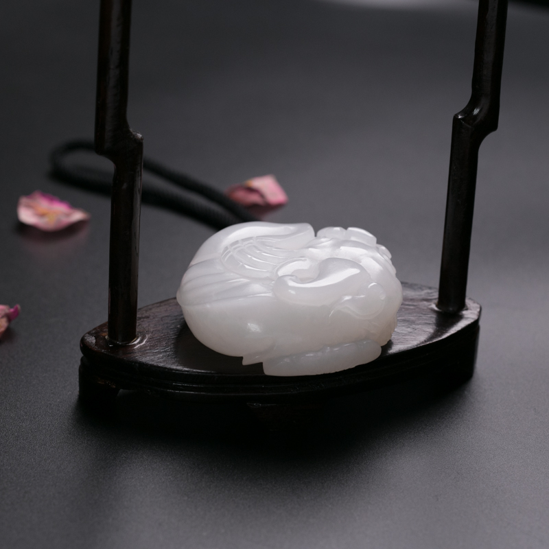 和田白玉貔貅手把件-红掌柜