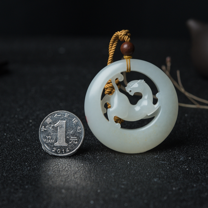 新疆天然和田玉貔貅吊坠-红掌柜