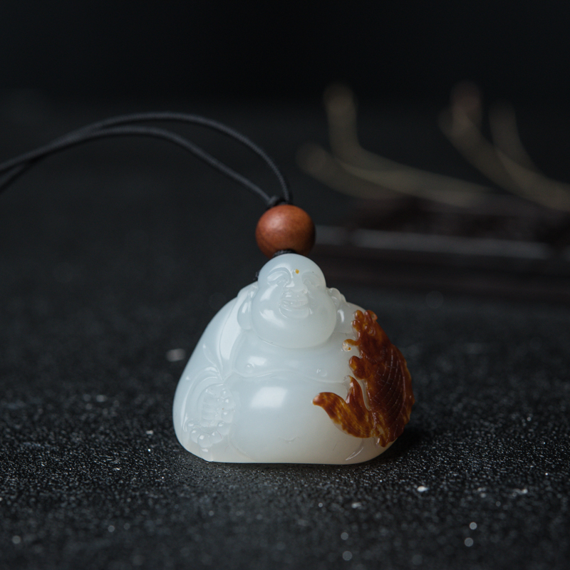 籽料俏色和田玉弥勒佛吊坠-红掌柜