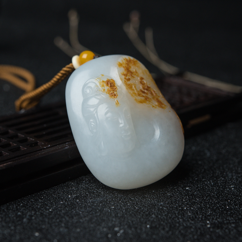 俏色和田玉佛吊坠-红掌柜