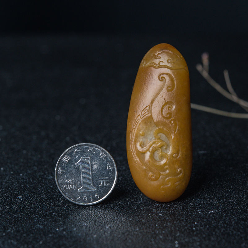 籽料和田玉仿古龙凤吊坠-红掌柜