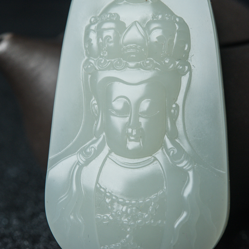 籽料天然和田青白玉观音吊坠-红掌柜