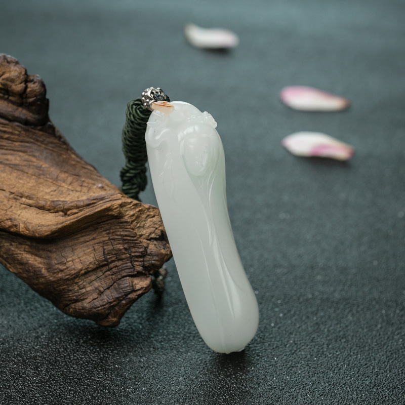 和田白玉美女吊坠-红掌柜