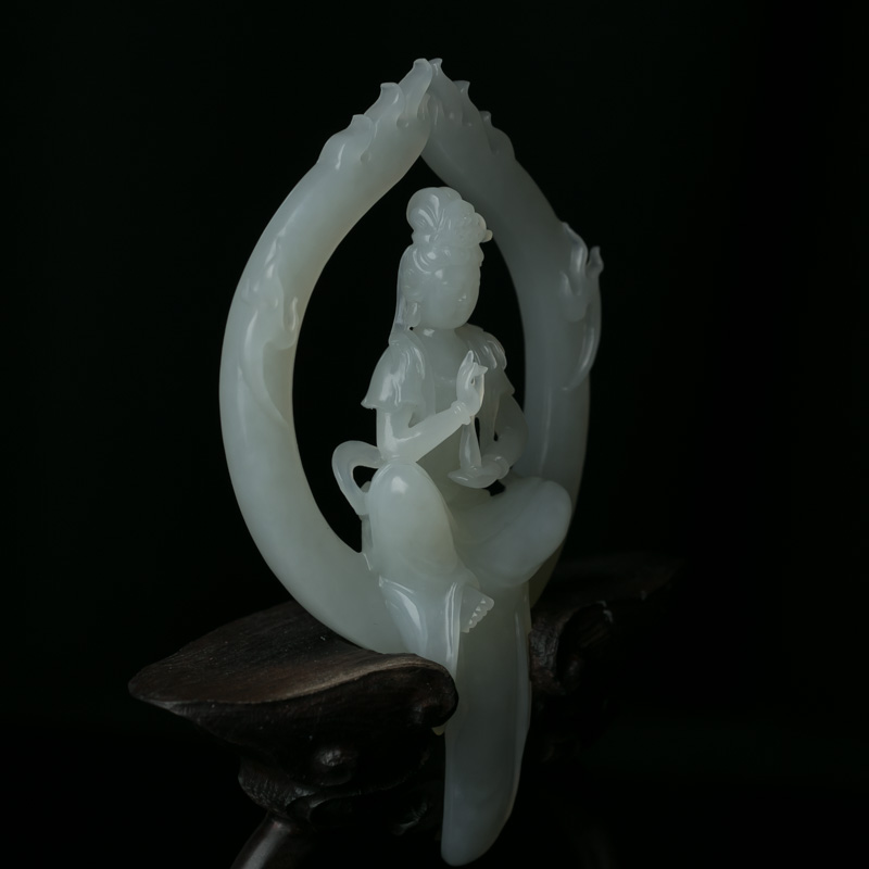 俄罗斯山料和田白玉观音摆件-红掌柜