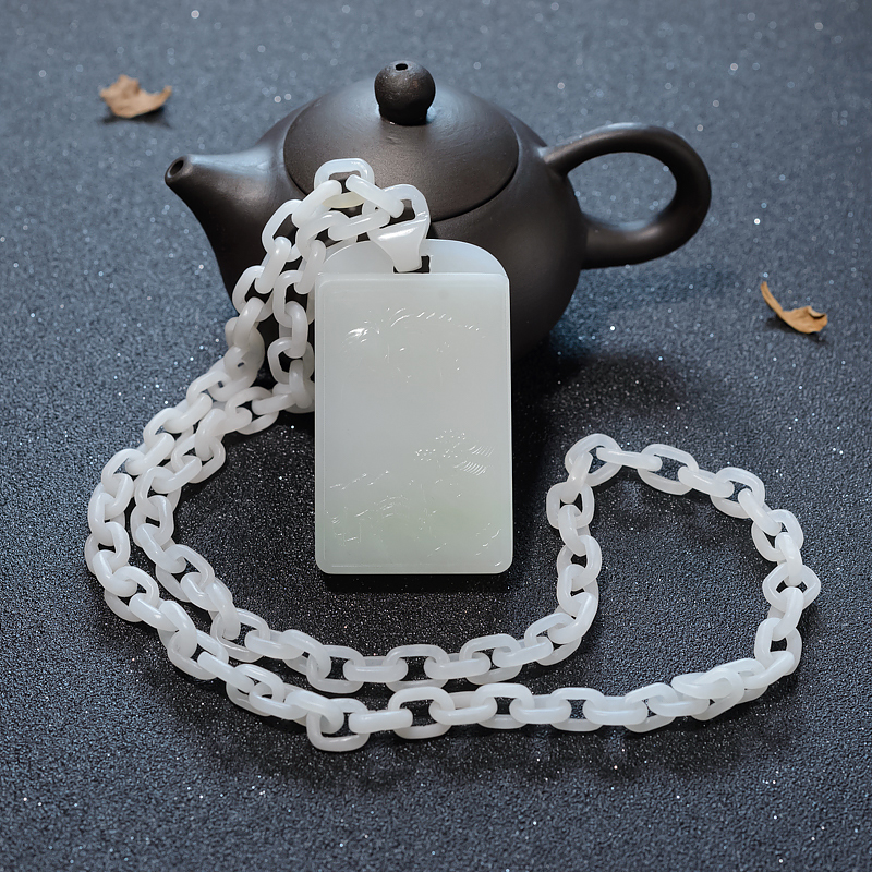 和田玉龙凤牌项链-红掌柜