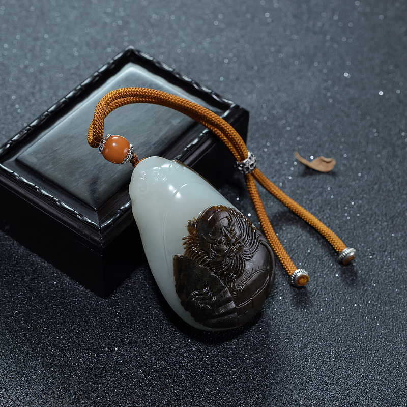 俄料山料俏色和田玉钟馗手把件-红掌柜