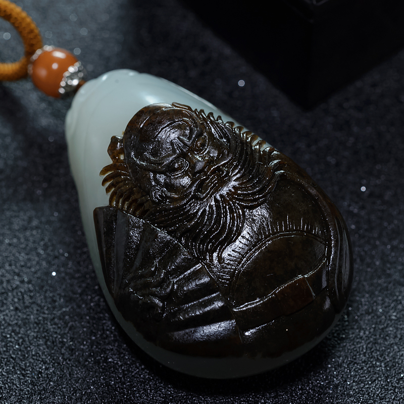 俄料天然山料俏色和田玉手把件-红掌柜