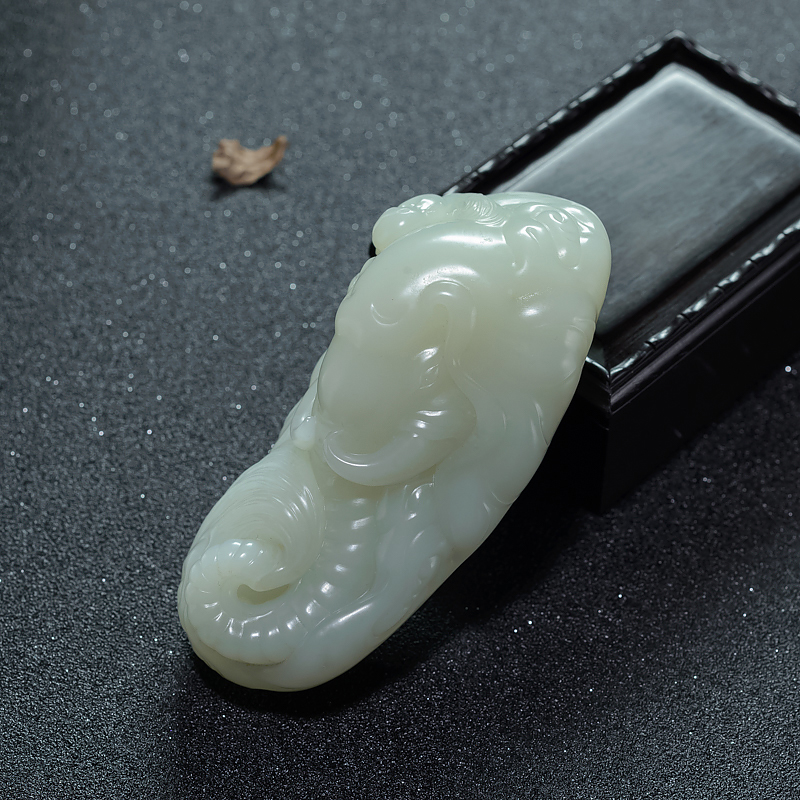 山料和田青白玉封侯拜相手把件-红掌柜