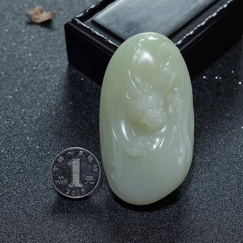 和田青白玉手把件-红掌柜