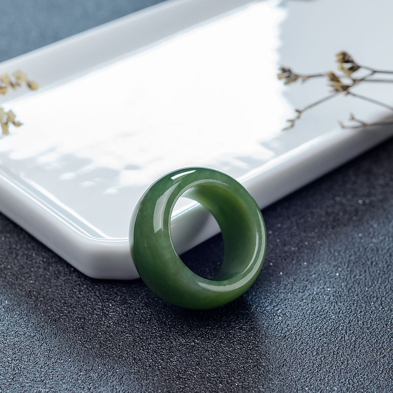 天然山料和田碧玉戒指-红掌柜