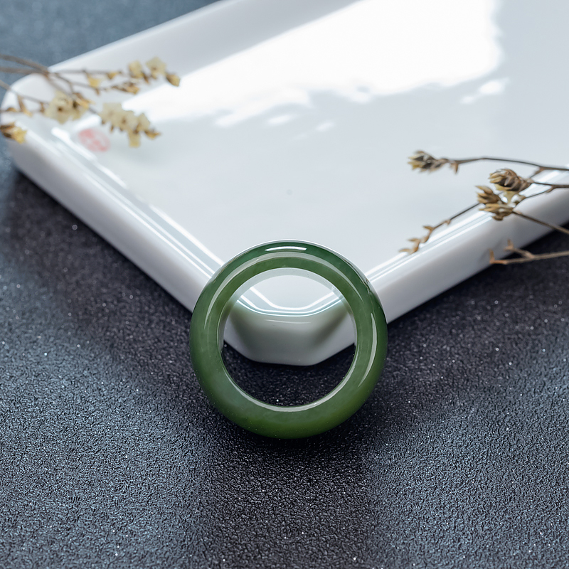 俄料山料和田碧玉戒指-红掌柜