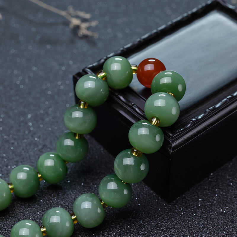 俄料天然山料和田玉手持-红掌柜