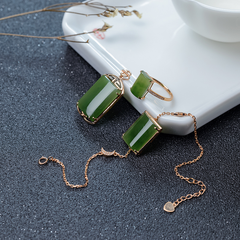 18K山料和田碧玉套装-红掌柜