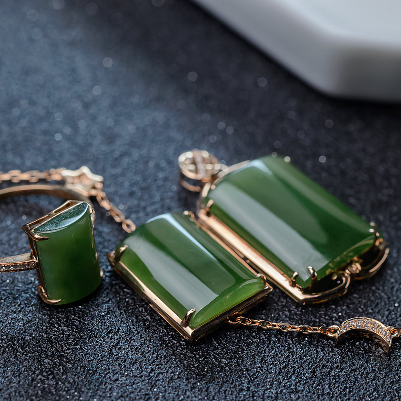 山料和田玉套装-红掌柜