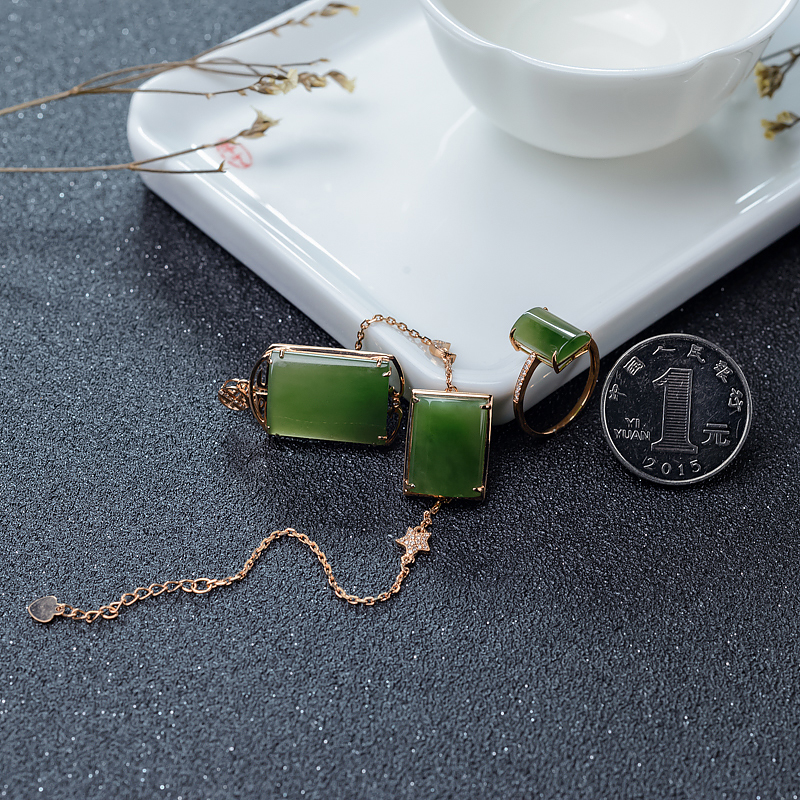 俄罗斯和田玉套装-红掌柜