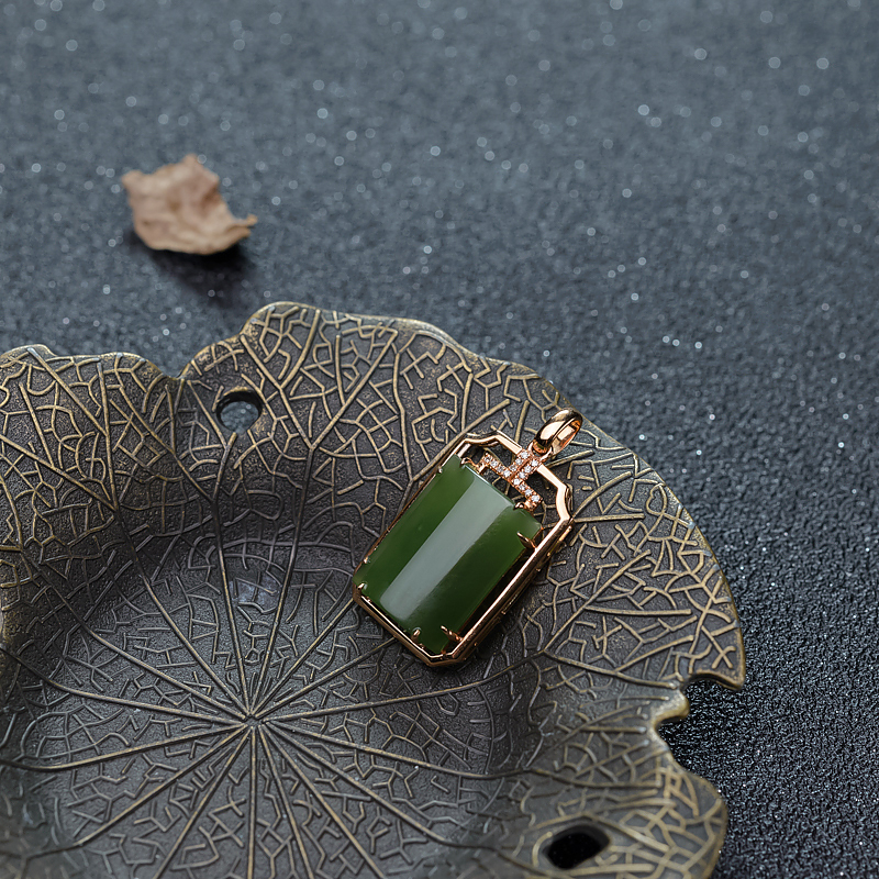 山料和田碧玉无事牌吊坠-红掌柜