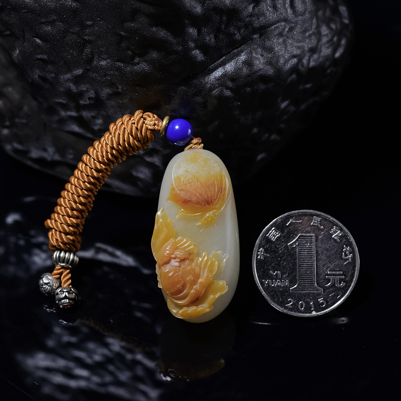 籽料和田玉吊坠-红掌柜