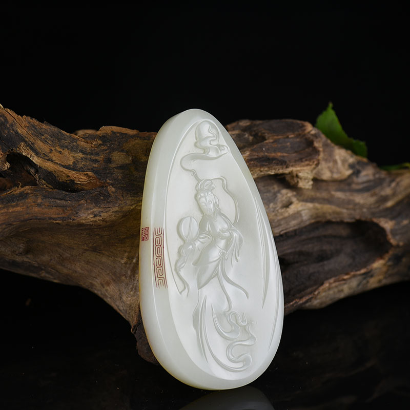 俏色和田玉嫦娥奔月两用款-红掌柜