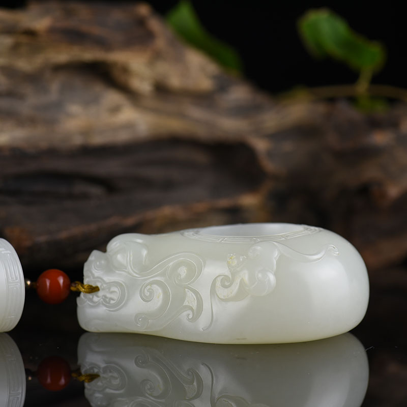 籽料和田白玉貔貅手把件-红掌柜