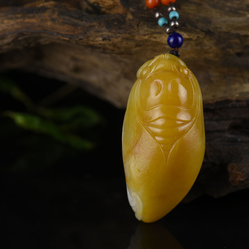 籽料俏色和田玉禅趣吊坠-红掌柜