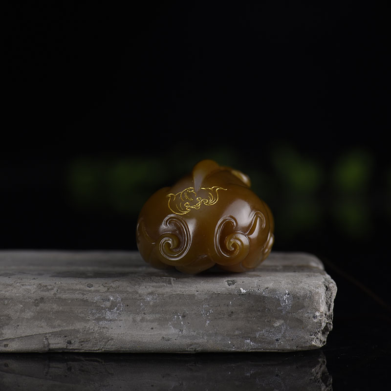 和田糖玉貔貅吊坠-红掌柜