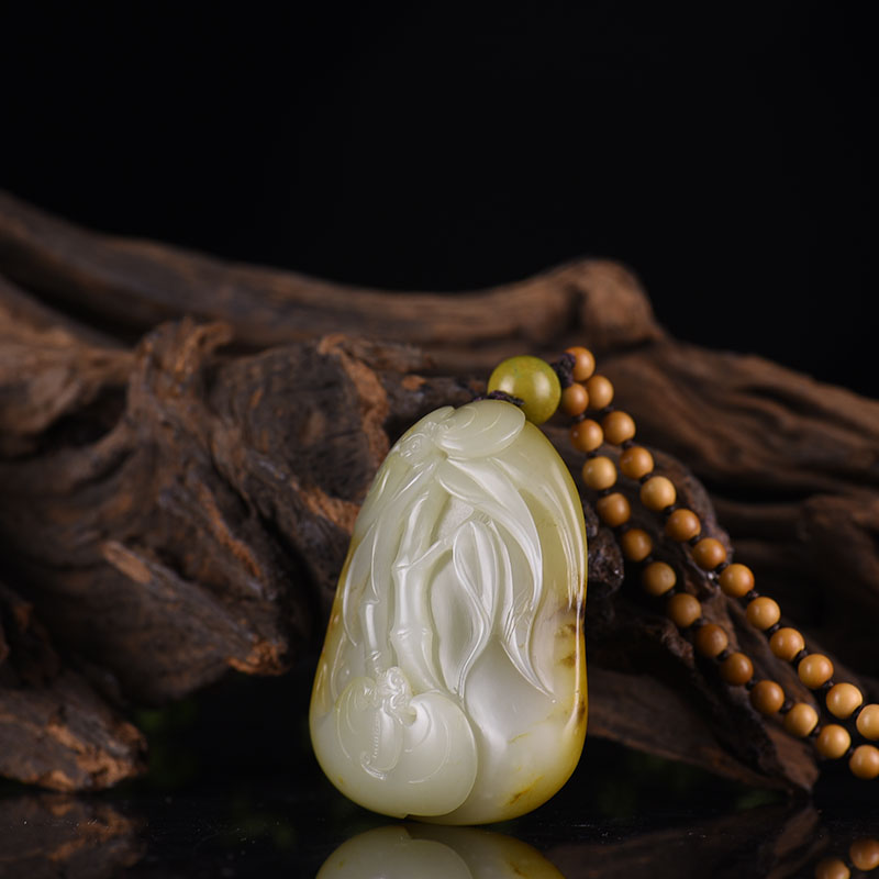籽料和田青白玉吊坠-红掌柜
