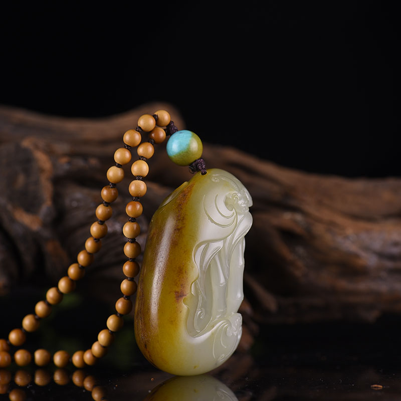 和田青白玉吊坠-红掌柜