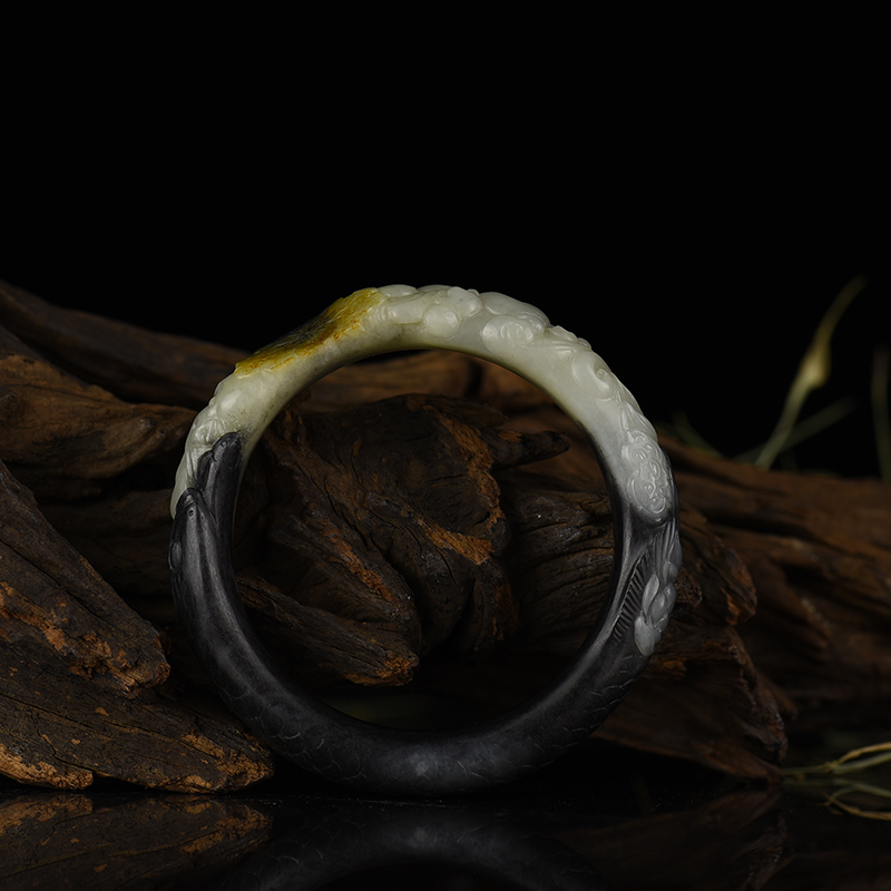 籽料和田青花玉年年有余手镯-红掌柜